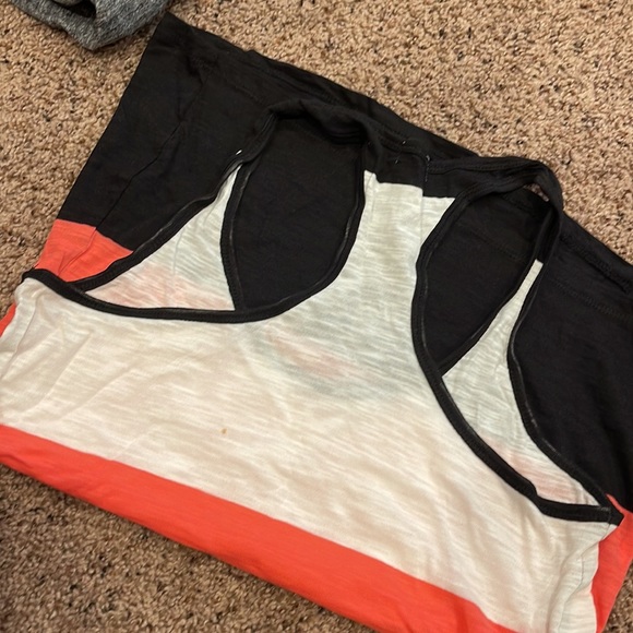 Active Basic Tank Top - Picture 3 of 3